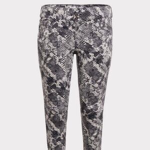 Torrid Black and Gray Snake Print Skinny Pants